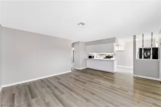 Photo #3: 2763552 Listing 