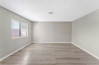 Photo #5: 2763552 Listing 