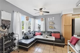 Photo #5: 2763584 Listing