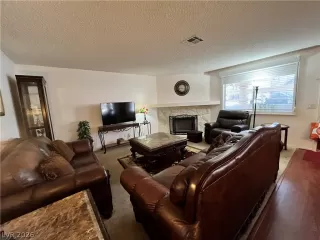 Photo #4: 2763628 Listing 