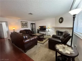 Photo #5: 2763628 Listing 