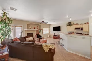 Photo #3: 2763653 Listing 