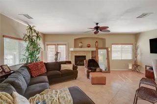 Photo #4: 2763653 Listing 