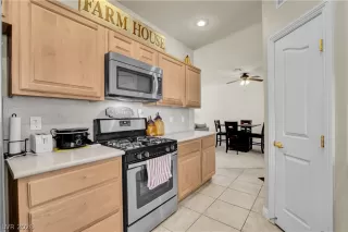 Photo #2: 2763669 Listing