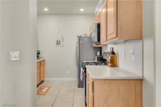 Photo #4: 2763669 Listing