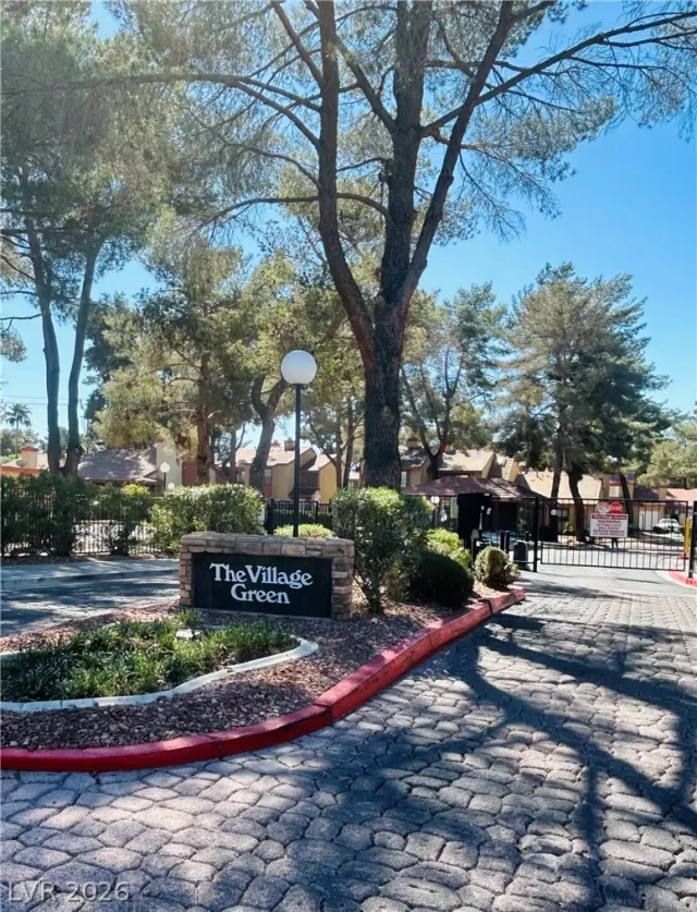 MLS: 2763674 Condo For Sale