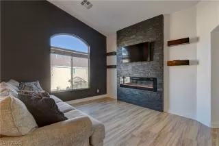 Photo #4: 2763688 Listing 