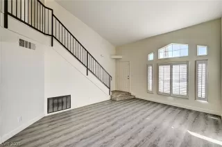 Photo #5: 2763720 Listing 