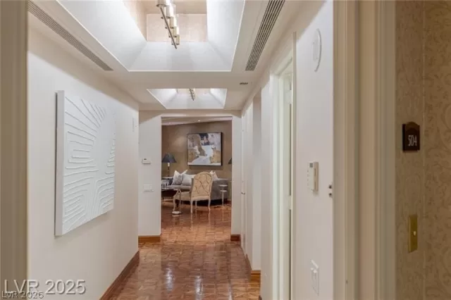 MLS: 2763737 Condo For Sale