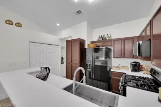 Photo #5: 2763760 Listing 