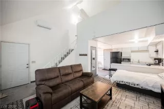 Photo #4: 2763778 Listing 