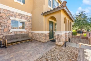 Photo #5: 2763786 Listing 