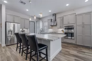 Photo #4: 2763788 Listing 