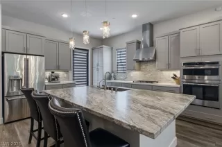 Photo #5: 2763788 Listing 