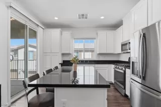 Photo #6: 2763801 Listing 