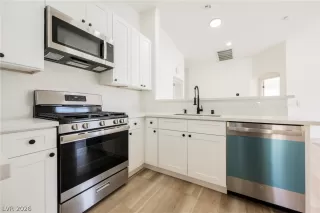 Photo #3: 2763804 Listing 