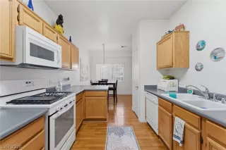 Photo #5: 2763845 Listing 