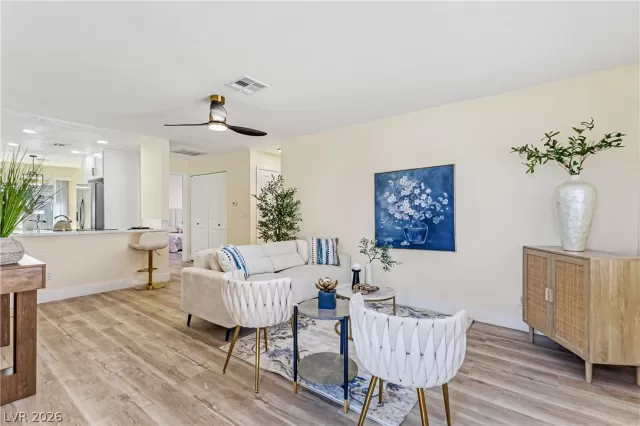 MLS: 2763868 Condo For Sale