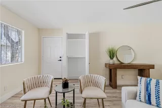 Photo #4: 2763868 Listing 