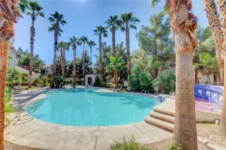 Photo #1: 2763896 Listing 