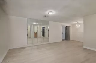 Photo #5: 2763919 Listing 