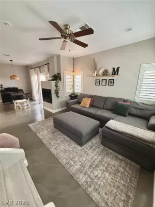 Photo #1: 2763924 Listing