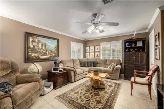 Photo #6: 2763953 Listing