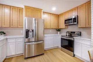 Photo #5: 2763975 Listing 