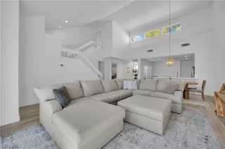 Photo #3: 2764060 Listing 