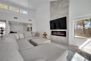 Photo #5: 2764060 Listing 