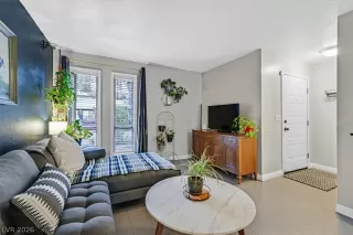 Photo #2: 2764076 Listing 