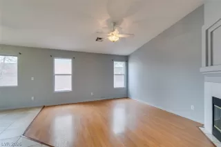 Photo #6: 2764120 Listing 