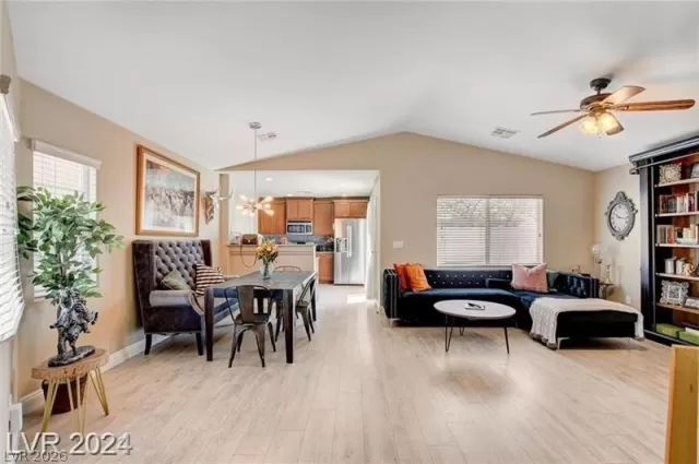 MLS: 2764233 Condo For Sale