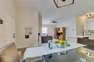 Photo #1: 2764330 Listing 