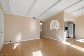 Photo #1: 2764381 Listing 