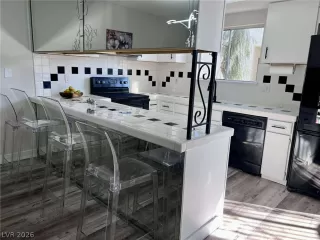 Photo #6: 2764387 Listing 