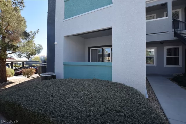 MLS: 2764392 Condo For Sale