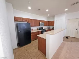 Photo #1: 2764405 Listing 