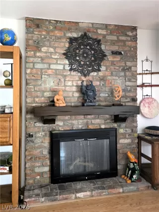 Photo #4: 2764409 Listing