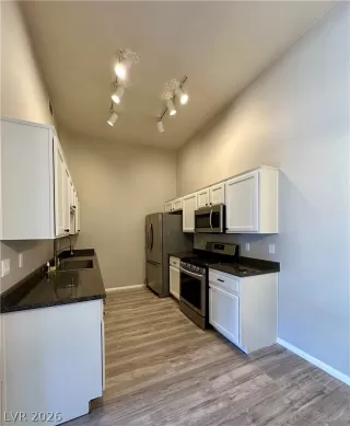 Photo #6: 2764457 Listing