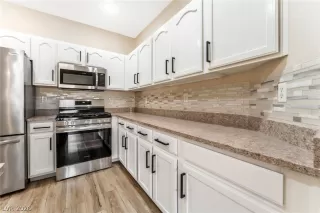 Photo #5: 2764467 Listing 