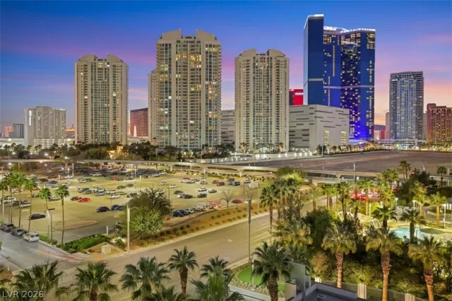 MLS: 2764472 Condo For Sale