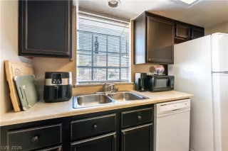 Photo #5: 2764474 Listing 