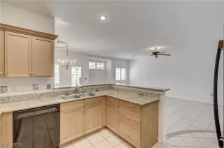 Photo #2: 2764485 Listing