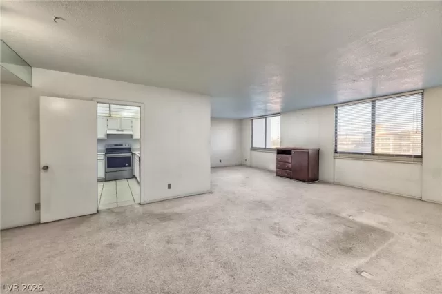 MLS: 2764547 Condo For Sale