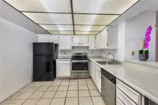 Photo #2: 2764547 Listing 