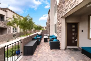 Photo #2: 2764578 Listing 