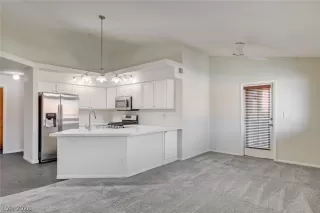 Photo #5: 2764623 Listing 