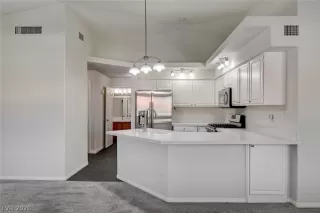 Photo #6: 2764623 Listing 