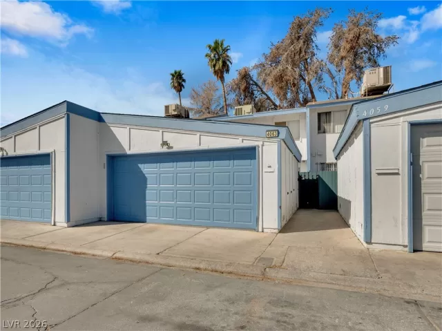 MLS: 2764636 Condo For Sale